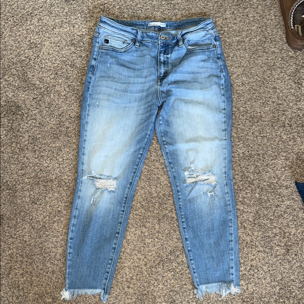 KanCan Light Blue Distressed Cropped Jeans